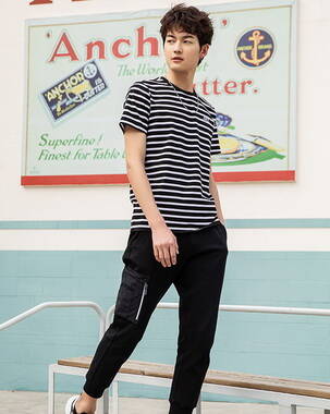 �ڰ׺�����+��ɫ����ѝ����(j��ng)����������^�r